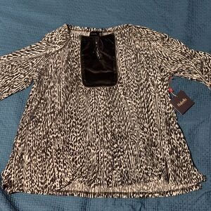 RAFAELLA  Monochrome Patterned Blouse